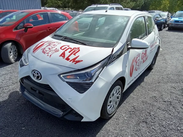 Aygo 2022 es 9000 km  50 kw os